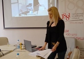 UNS poziva na predavanje Jelene Zorić u Novom Sadu „Slučajevi koje sam istražila – kako braniti izvore i svoju novinarsku priču“
